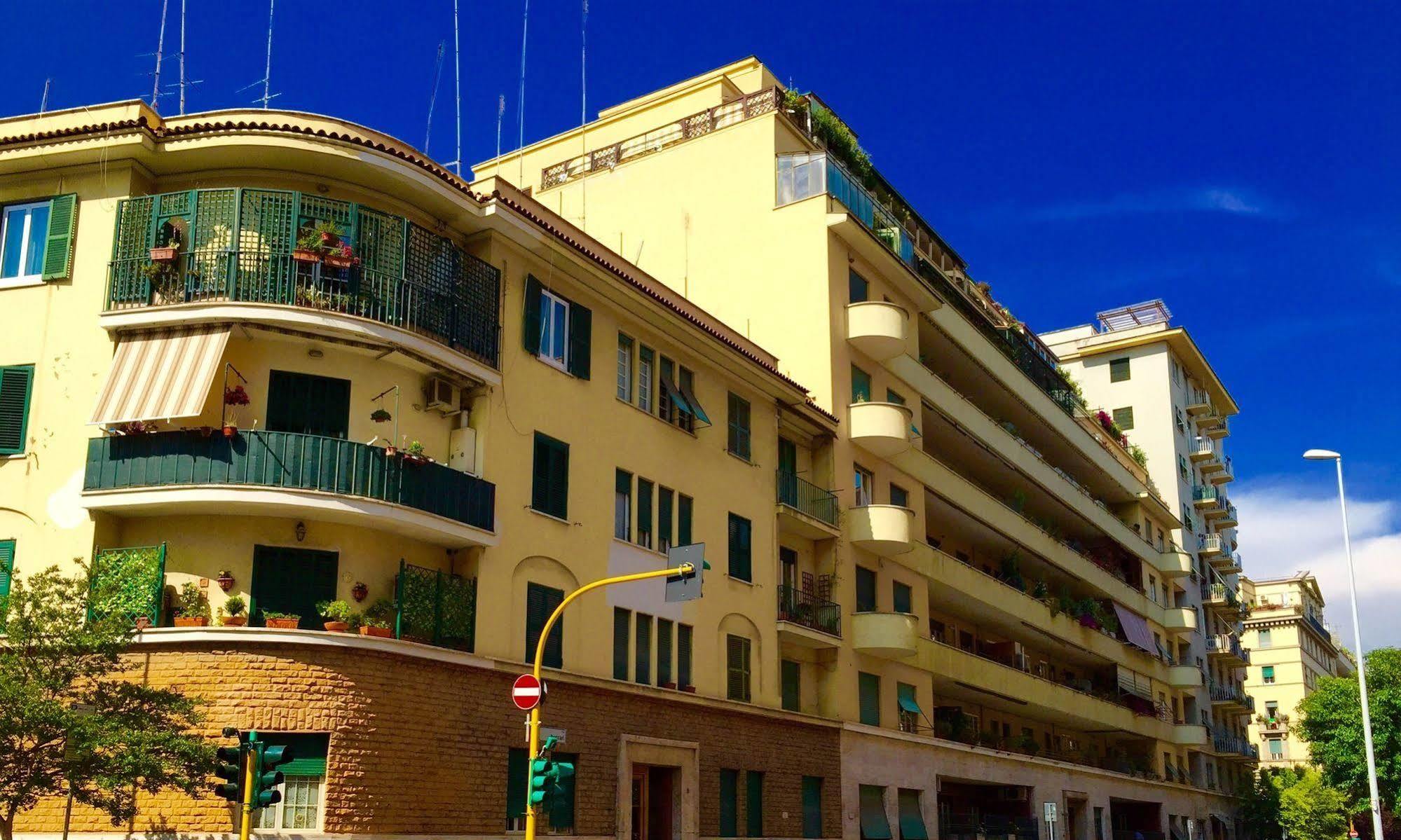 Mikale Rooms Rome Bagian luar foto