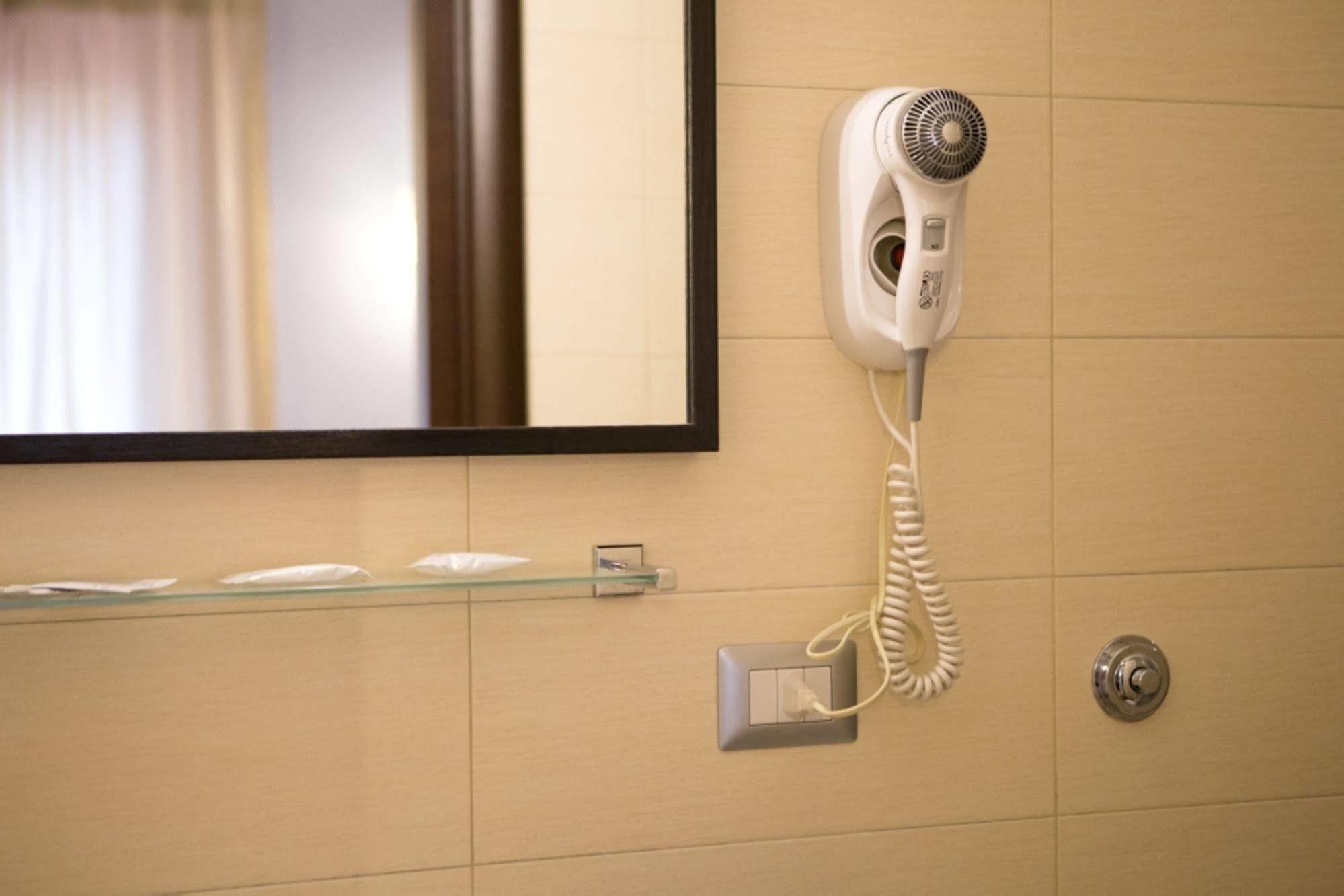 Mikale Rooms Rome Bagian luar foto