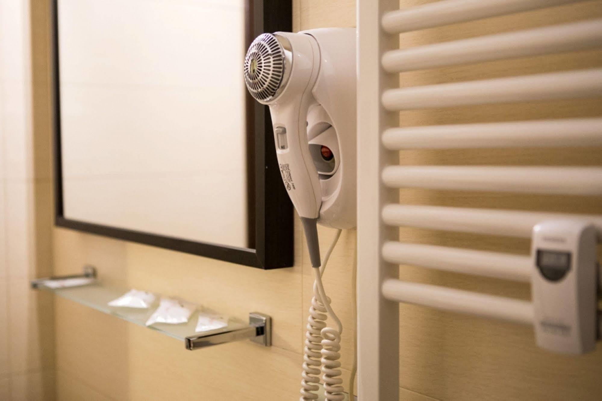 Mikale Rooms Rome Bagian luar foto