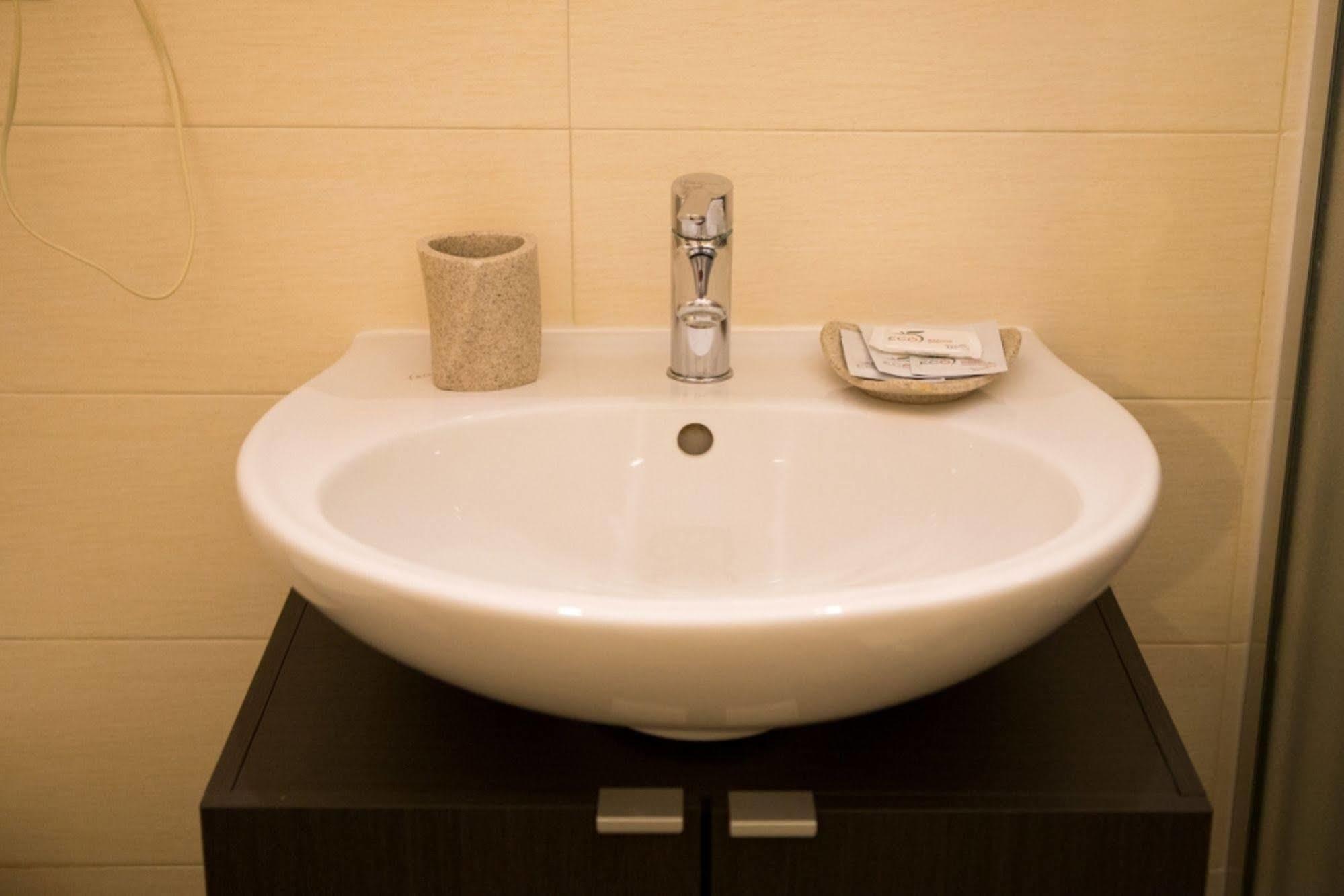 Mikale Rooms Rome Bagian luar foto