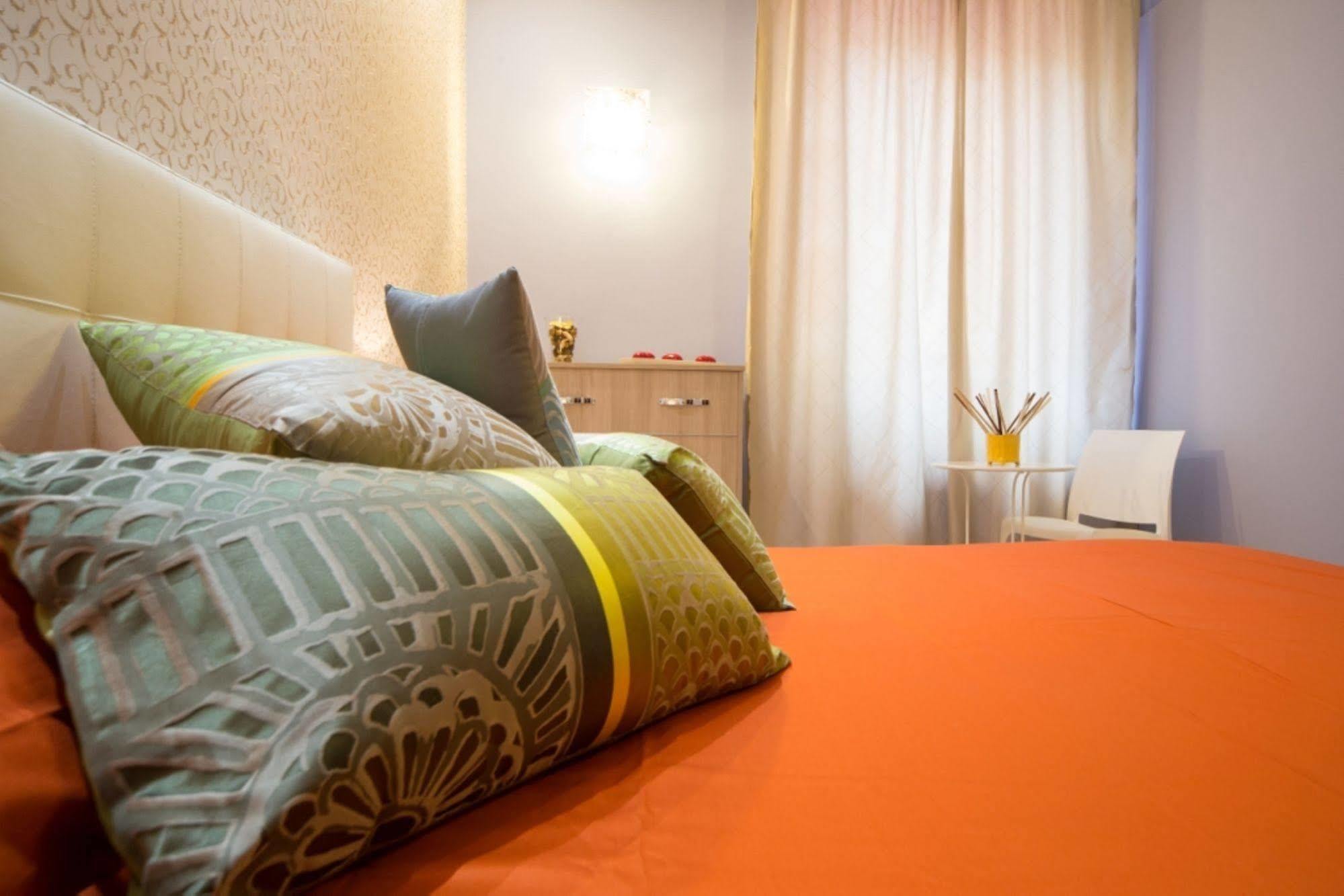 Mikale Rooms Rome Bagian luar foto